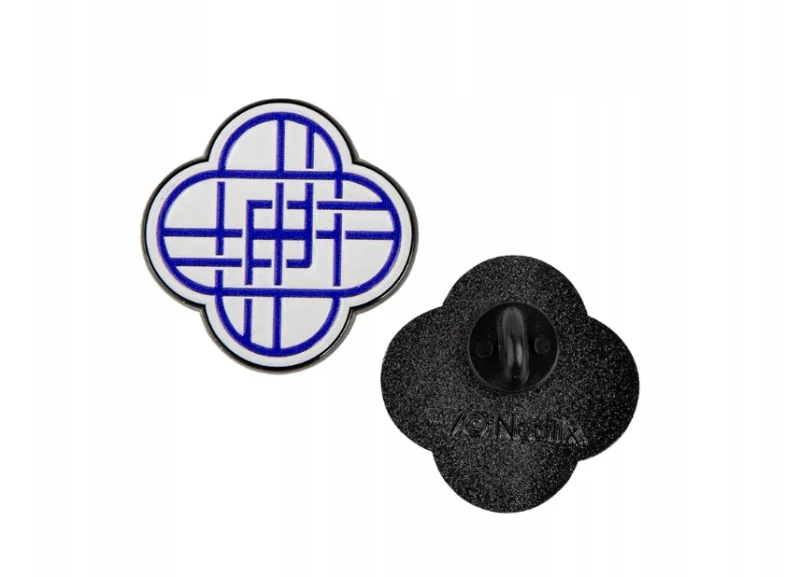 huntrix logo.png